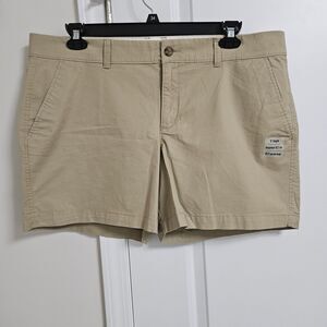NWT Old Navy Chino Shorts Women’s 16 (40x5) Tan Pockets Hiking Outdoors Casual